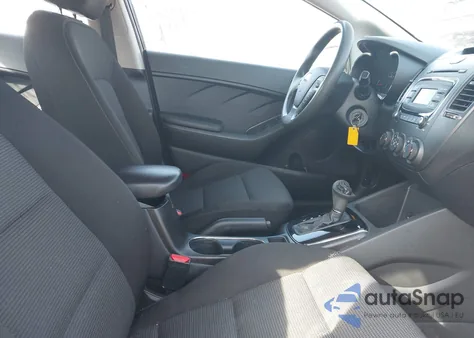 2017 Kia Forte Lx z USA, uszkodzony, nr VIN 3KPFK4A76HE085713